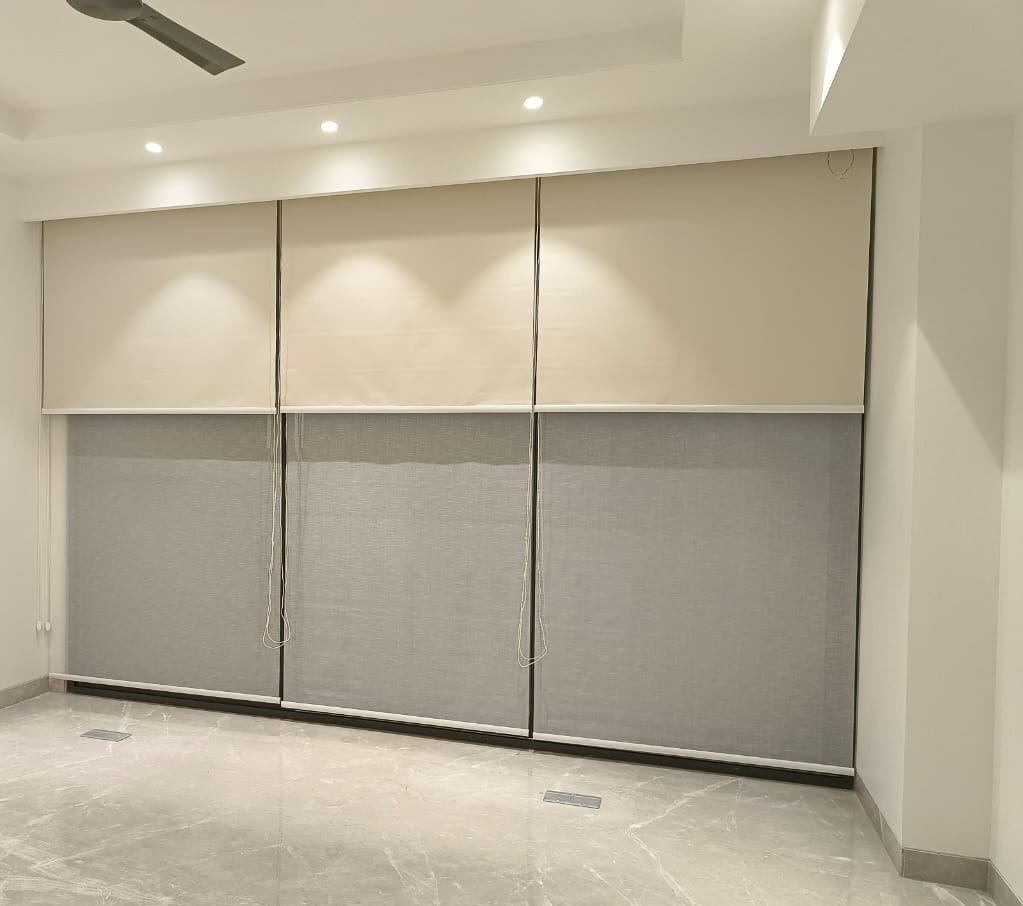 Roller Blinds image 2